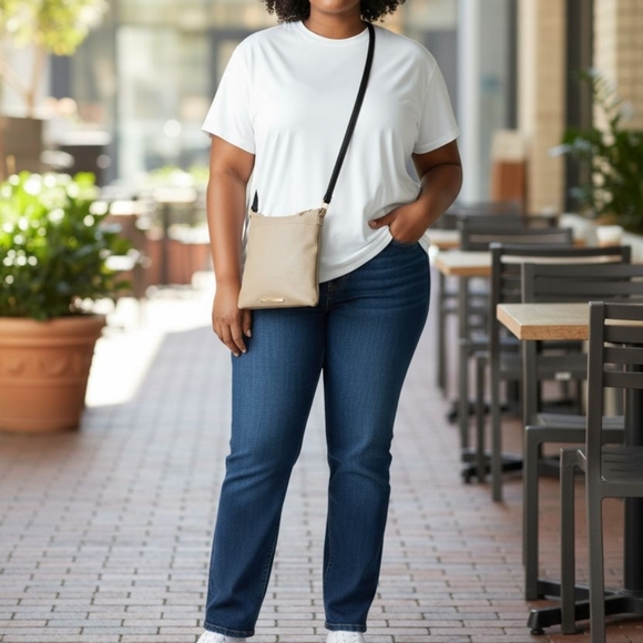 Steve Madden Tan Leather Crossbody Bag - Picture 1 of 11